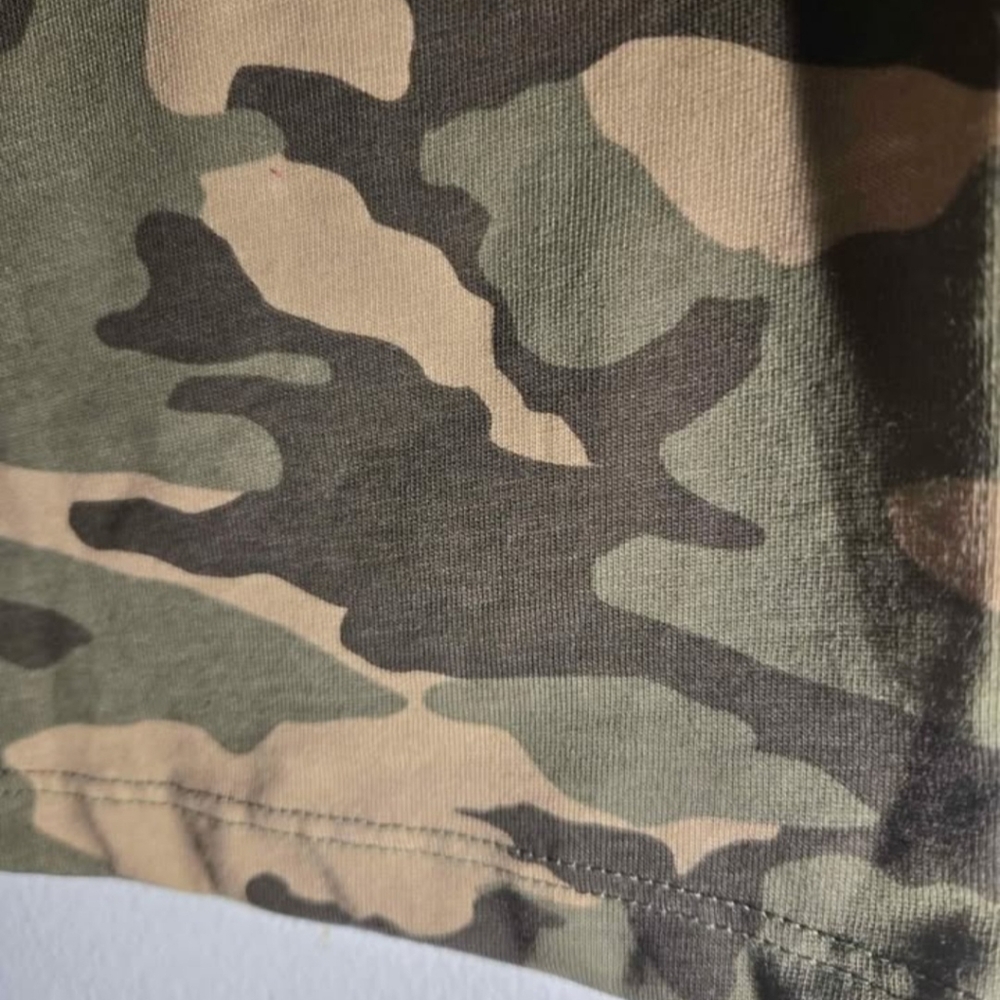 Kids Camo Long Sleeve Shirt-Small - Picture 2 of 5
